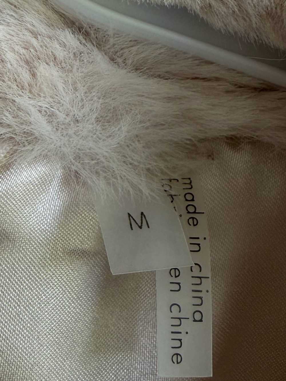 Calvin Klein Faux Fur Coat Womens Medium Beige Chevron Plush Teddy Jacket Luxury - Picture 6 of 13